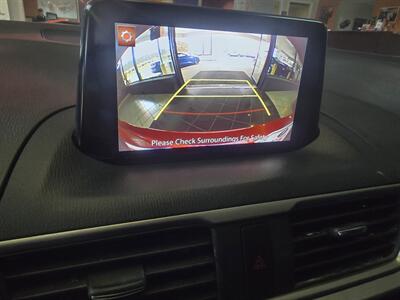2018 Mazda MAZDA3 Touring 4DR HATCHBACK - Photo 19 - Hamilton, OH 45015