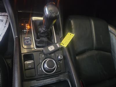 2018 Mazda MAZDA3 Touring 4DR HATCHBACK - Photo 21 - Hamilton, OH 45015