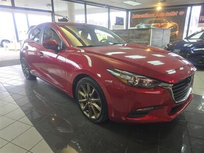 2018 Mazda MAZDA3 Touring 4DR HATCHBACK - Photo 1 - Hamilton, OH 45015