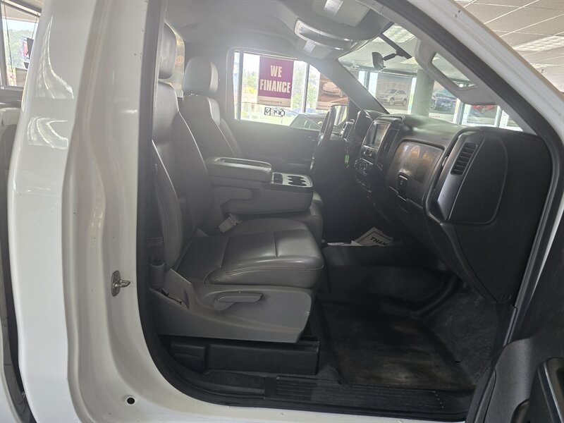 2018 Chevrolet Silverado 1500 LS 2DR REGULAR CAB - Photo 12 - Hamilton, OH 45015