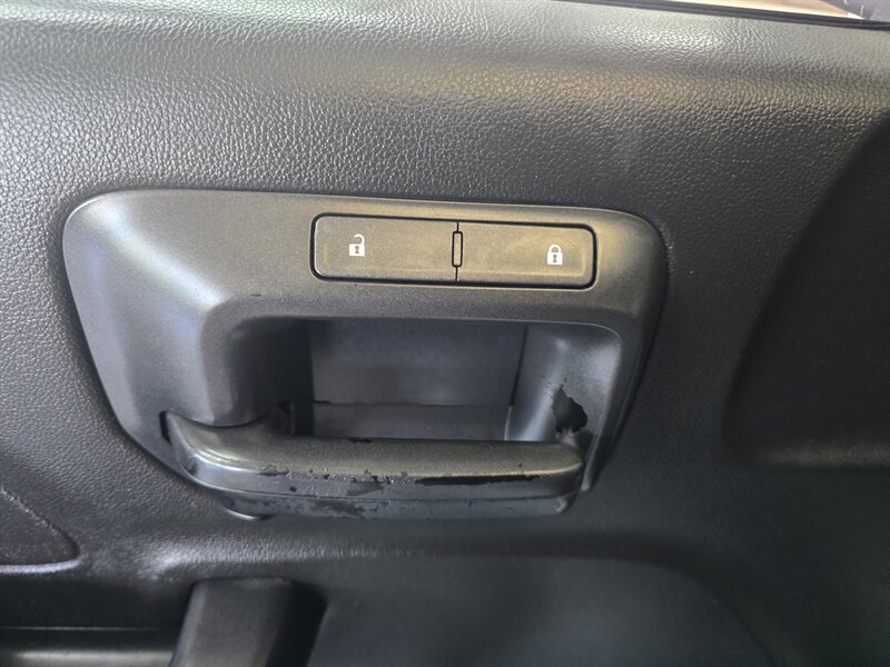 2018 Chevrolet Silverado 1500 LS 2DR REGULAR CAB - Photo 13 - Hamilton, OH 45015