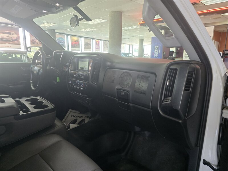 2018 Chevrolet Silverado 1500 LS 2DR REGULAR CAB - Photo 11 - Hamilton, OH 45015