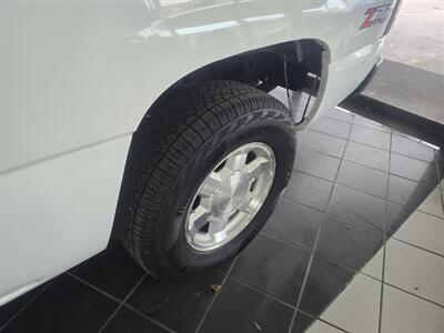 2006 GMC Sierra 1500 SLE1 4dr Extended Cab 4X4 - Photo 26 - Hamilton, OH 45015