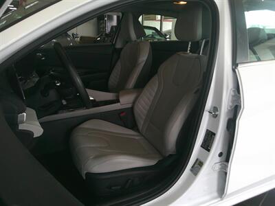 2025 Hyundai ELANTRA Limited 4DR SEDAN - Photo 9 - Hamilton, OH 45015