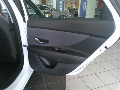 2025 Hyundai ELANTRA Limited 4DR SEDAN - Photo 15 - Hamilton, OH 45015