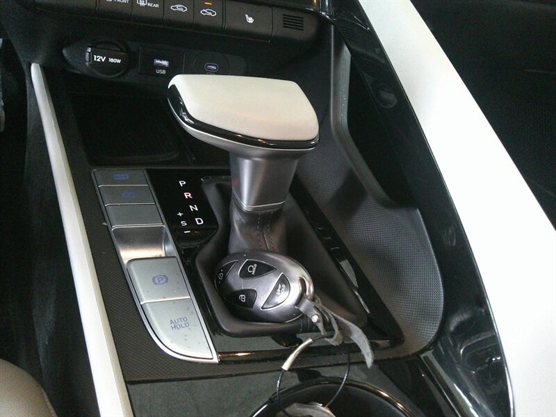 2025 Hyundai ELANTRA Limited 4DR SEDAN - Photo 21 - Hamilton, OH 45015