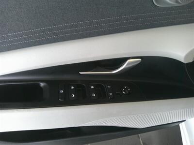 2025 Hyundai ELANTRA Limited 4DR SEDAN - Photo 17 - Hamilton, OH 45015