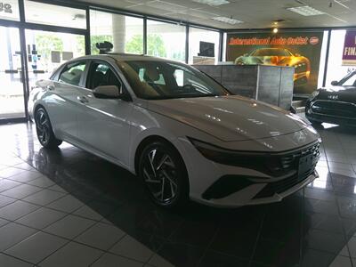 2025 Hyundai ELANTRA Limited 4DR SEDAN - Photo 3 - Hamilton, OH 45015