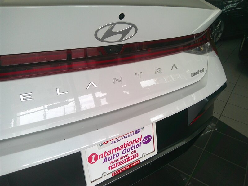 2025 Hyundai ELANTRA Limited 4DR SEDAN - Photo 32 - Hamilton, OH 45015