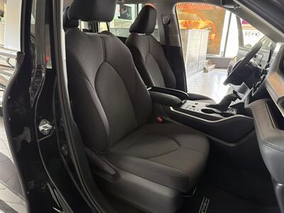 2025 Toyota Highlander LE - Photo 25 - Hamilton, OH 45015
