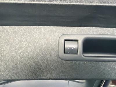 2025 Toyota Highlander LE - Photo 30 - Hamilton, OH 45015