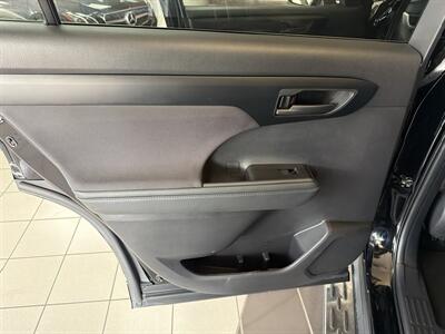 2025 Toyota Highlander LE - Photo 20 - Hamilton, OH 45015