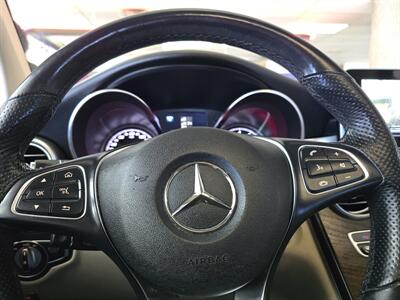 2019 Mercedes-Benz GLC 300 4MATIC 4DR SUV AWD   - Photo 25 - Hamilton, OH 45015