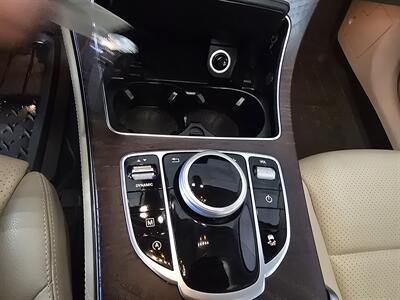 2019 Mercedes-Benz GLC 300 4MATIC 4DR SUV AWD   - Photo 19 - Hamilton, OH 45015