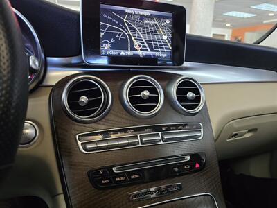 2019 Mercedes-Benz GLC 300 4MATIC 4DR SUV AWD   - Photo 28 - Hamilton, OH 45015