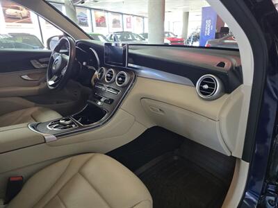 2019 Mercedes-Benz GLC 300 4MATIC 4DR SUV AWD   - Photo 11 - Hamilton, OH 45015