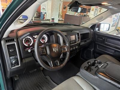 2022 RAM 1500 Tradesman 4DR QUAD CAB 4X4   - Photo 12 - Hamilton, OH 45015