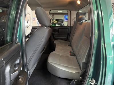 2022 RAM 1500 Tradesman 4DR QUAD CAB 4X4   - Photo 18 - Hamilton, OH 45015