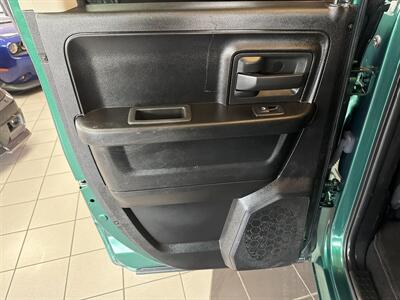 2022 RAM 1500 Tradesman 4DR QUAD CAB 4X4   - Photo 19 - Hamilton, OH 45015