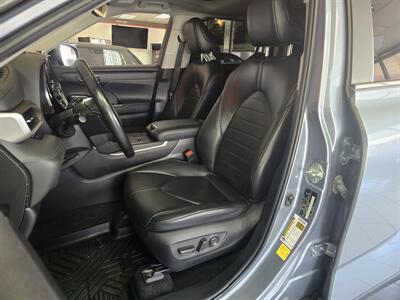 2023 Toyota Highlander XLE 4DR SUV - Photo 9 - Hamilton, OH 45015