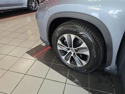 2023 Toyota Highlander XLE 4DR SUV - Photo 43 - Hamilton, OH 45015