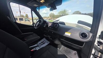 2025 Mercedes-Benz Sprinter 2500   - Photo 22 - Hamilton, OH 45015