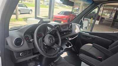 2025 Mercedes-Benz Sprinter 2500   - Photo 11 - Hamilton, OH 45015