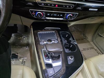 2017 Audi Q7 3.0T quattro Premium Plus SUV AWD - Photo 31 - Hamilton, OH 45015