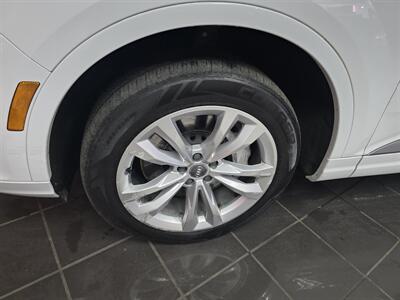 2017 Audi Q7 3.0T quattro Premium Plus SUV AWD - Photo 40 - Hamilton, OH 45015