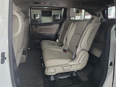 2023 Honda Odyssey Touring 4DR MINI-VAN   - Photo 10 - Hamilton, OH 45015