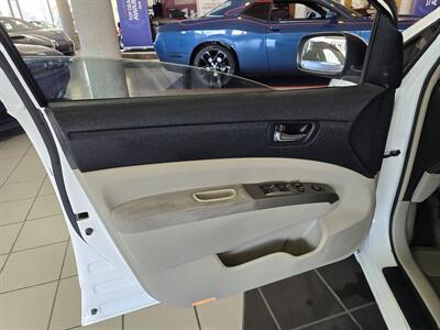2007 Toyota Prius - Photo 7 - Hamilton, OH 45015