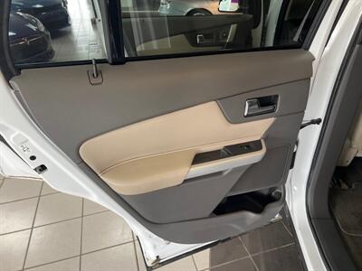 2014 Ford Edge SEL 4DR CROSSOVER   - Photo 23 - Hamilton, OH 45015