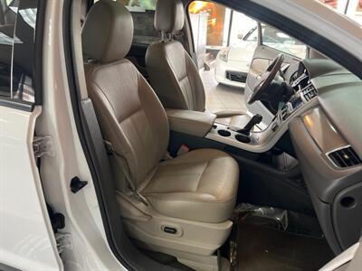 2014 Ford Edge SEL 4DR CROSSOVER   - Photo 27 - Hamilton, OH 45015
