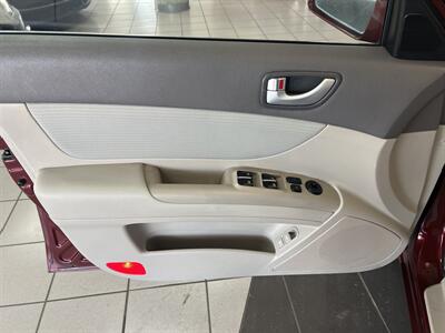2008 Hyundai SONATA GL   - Photo 17 - Hamilton, OH 45015