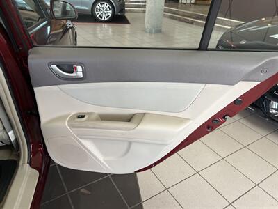 2008 Hyundai SONATA GL   - Photo 21 - Hamilton, OH 45015