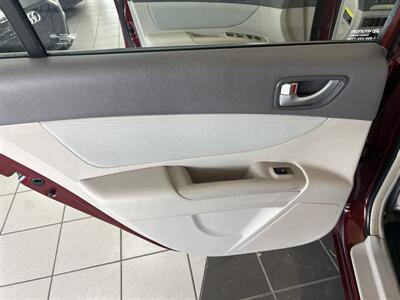 2008 Hyundai SONATA GL   - Photo 19 - Hamilton, OH 45015