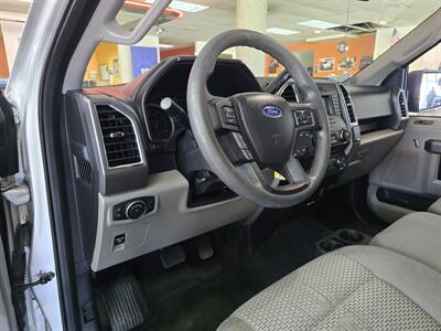 2016 Ford F-150 XLT SUPER CREW - Photo 8 - Hamilton, OH 45015