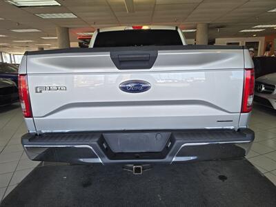 2016 Ford F-150 XLT SUPER CREW - Photo 5 - Hamilton, OH 45015