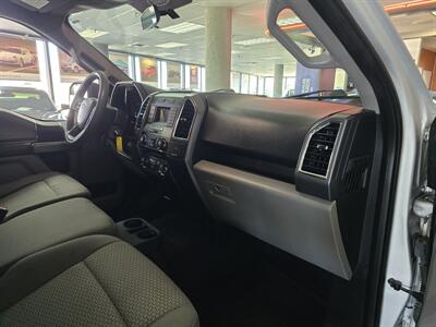 2016 Ford F-150 XLT SUPER CREW - Photo 13 - Hamilton, OH 45015