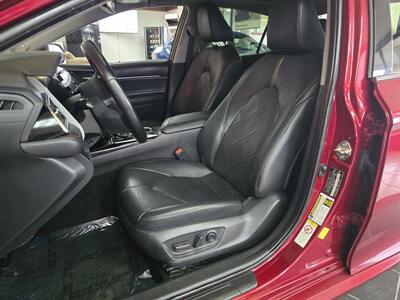 2018 Toyota Camry XLE V6 4DR SEDAN   - Photo 10 - Hamilton, OH 45015