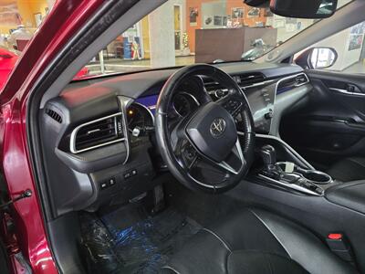 2018 Toyota Camry XLE V6 4DR SEDAN   - Photo 9 - Hamilton, OH 45015