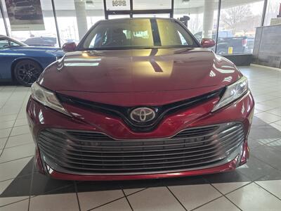 2018 Toyota Camry XLE V6 4DR SEDAN   - Photo 2 - Hamilton, OH 45015