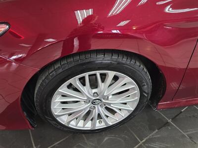 2018 Toyota Camry XLE V6 4DR SEDAN   - Photo 32 - Hamilton, OH 45015