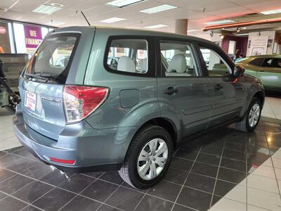 2013 Subaru Forester 2.5X 4DR WAGON AWD   - Photo 5 - Hamilton, OH 45015