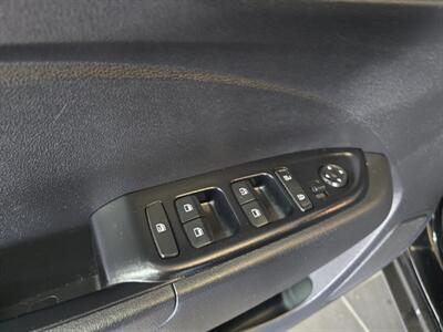 2023 Hyundai VENUE SEL   - Photo 17 - Hamilton, OH 45015