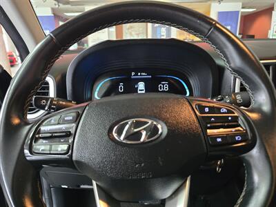 2023 Hyundai VENUE SEL   - Photo 24 - Hamilton, OH 45015
