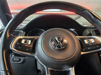 2017 Volkswagen Jetta 2.0T GLI 4DR SEDAN/MANUAL - Photo 21 - Hamilton, OH 45015