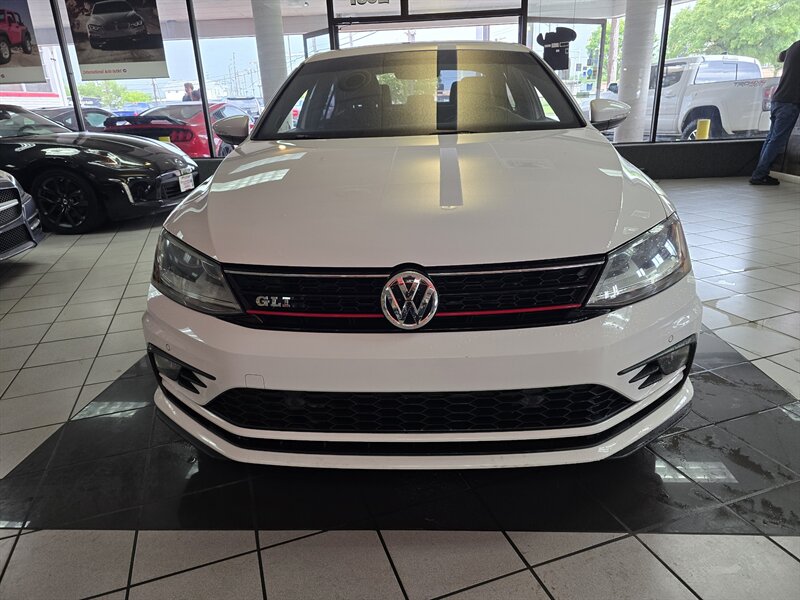 2017 Volkswagen Jetta 2.0T GLI 4DR SEDAN/MANUAL - Photo 2 - Hamilton, OH 45015