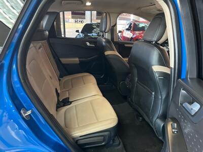 2020 Ford Escape SEL   - Photo 22 - Hamilton, OH 45015