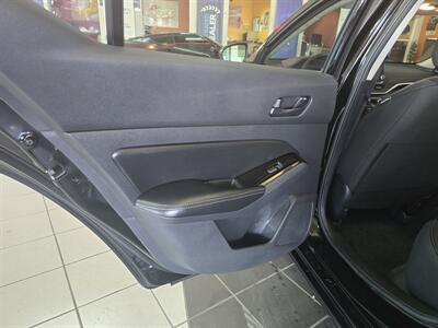 2023 Nissan Altima 2.5 SV 4DR SEDAN   - Photo 10 - Hamilton, OH 45015